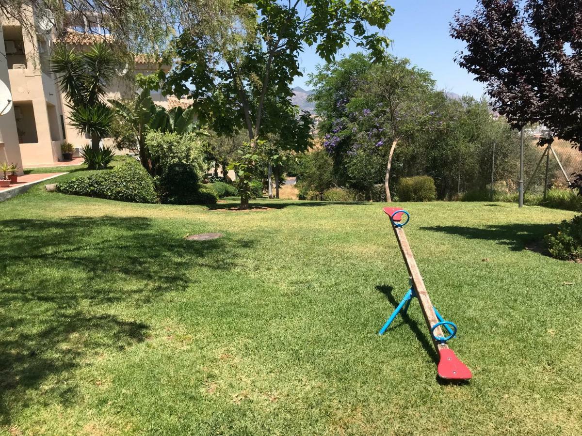 Apartamento Las Brisas Mijas Bagian luar foto